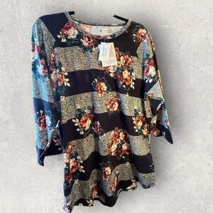 Lularoe Women's Randy Baseball Raglan Black Gray With Floral Print  Size 2XL-NWT